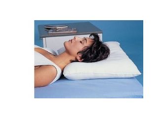 Cuscino cervicale cervisan antiallergico con imbottitura siliconata. sia la fodera traspirante che la sagoma sono antiallergiche, antibatteriche e antimicotiche