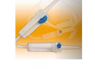 Deflussore per infusione con ago sterilizzato con ossido di etilene con roller apirogeno curain monouso 1 pezzo
