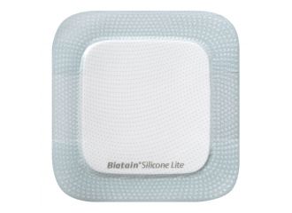 Medicazione biatain in schiuma di poliuretano con bordo adesivo in silicone lite 7,5x7,5 cm 10 pezzi