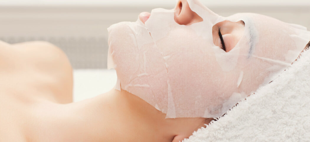 Maschera purificante viso: relax e azione detox per la pelle
