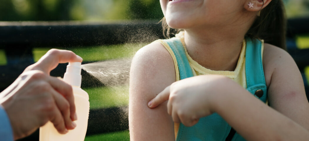 Rimedi antizanzare per tutta la famiglia: spray e lozioni